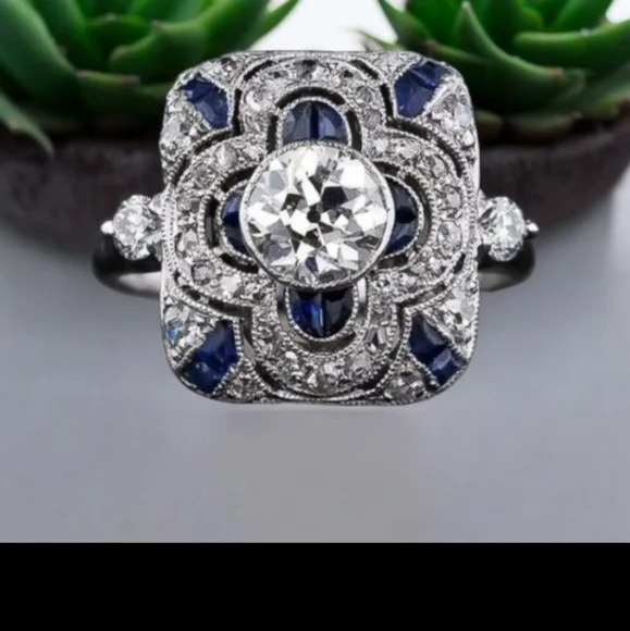 Silver and Blue Gemstone Ring - Picture 6 of 10